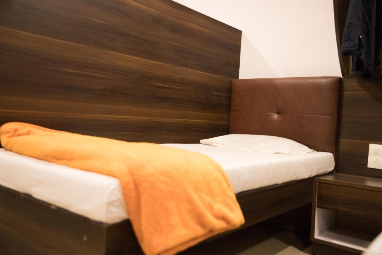 Hotel Alibaba Mumbai Luaran gambar
