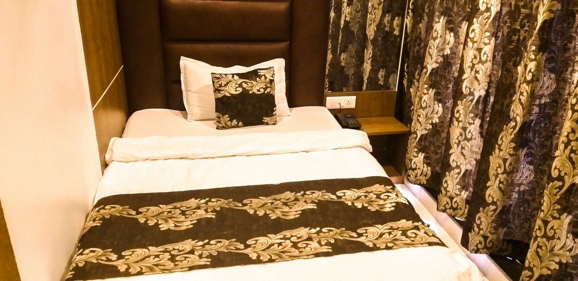 Hotel Alibaba Mumbai Luaran gambar
